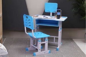 Kids’ Study Desk